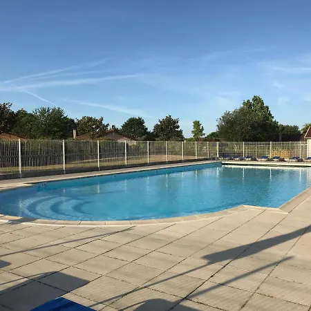 Holiday home Relaxing With Pool In Les Forges *