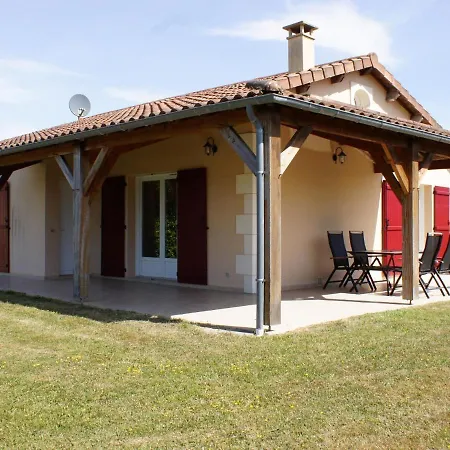 Hébergement de vacances In With Golf & Pool Access Les Forges (Deux-Sevres)