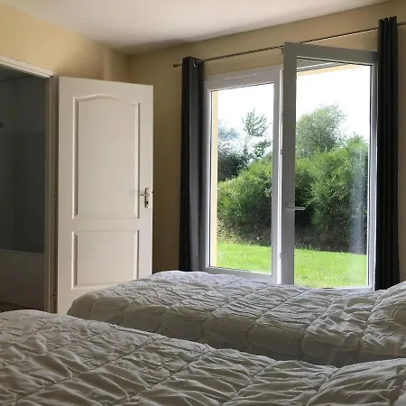 Hébergement de vacances In With Golf & Pool Access *