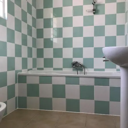 Hébergement de vacances In With Golf & Pool Access Les Forges (Deux-Sevres)