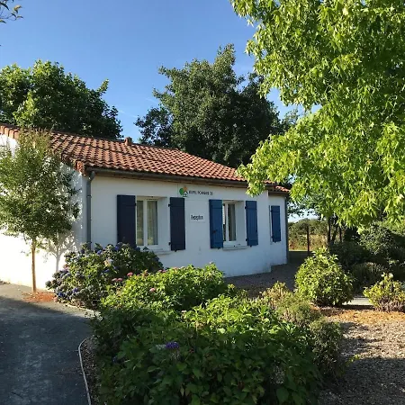 In With Golf & Pool Access Les Forges (Deux-Sevres)