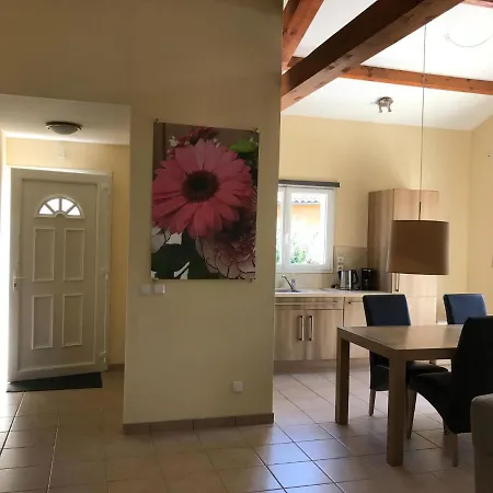 In With Golf & Pool Access Σπίτι διακοπών