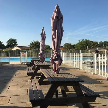 In With Golf & Pool Access Les Forges (Deux-Sevres)