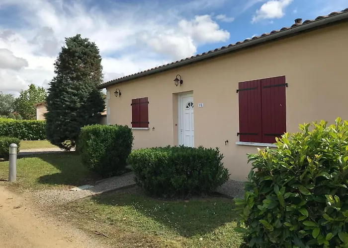 In With Golf & Pool Access